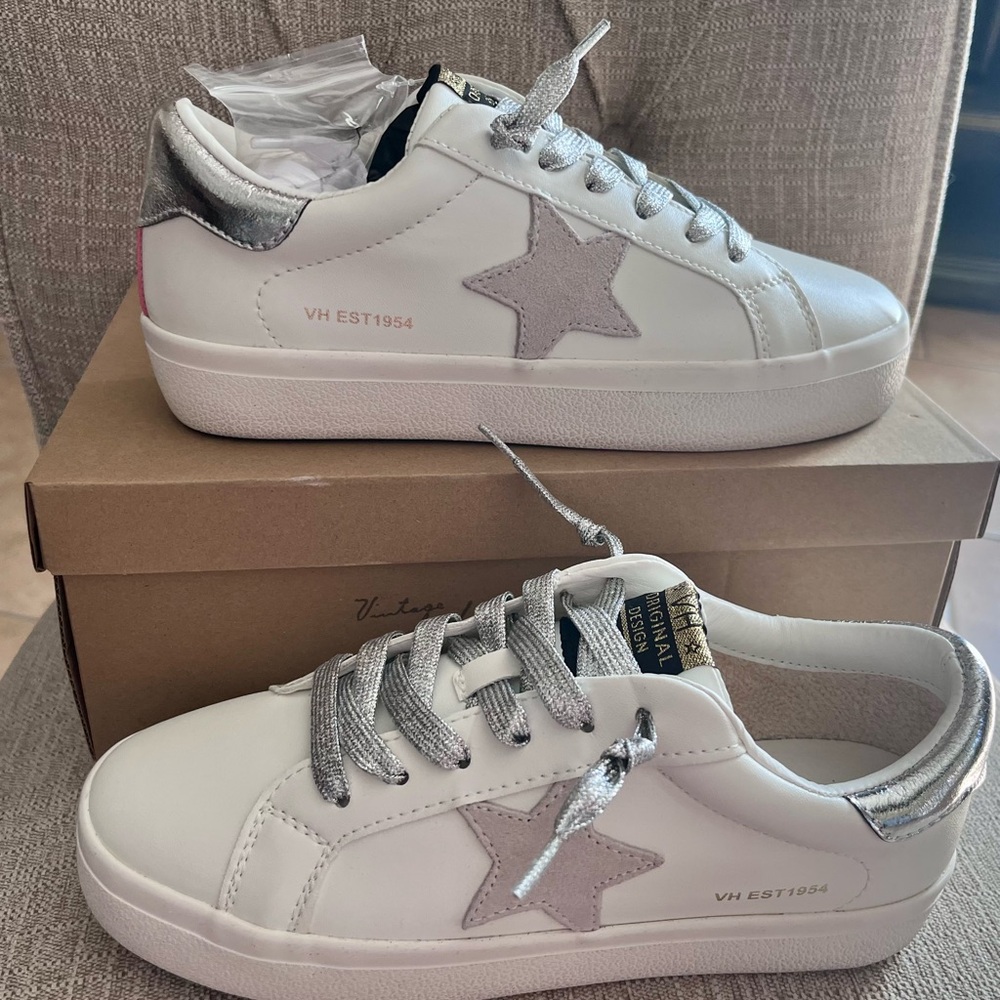 Vintage Havana White and Silver Sneakers